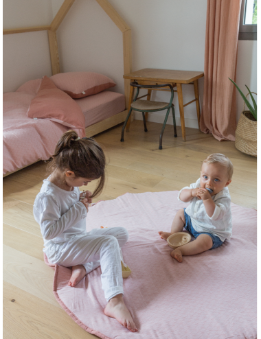 Pink Round Play with children