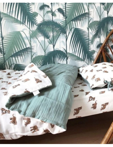 Duvet cover and a corded pillowcase